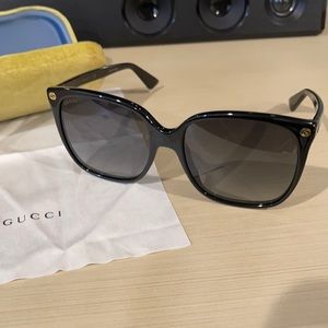 Gucci GG0022S Sunglasses in Black GREAT CONDITION
